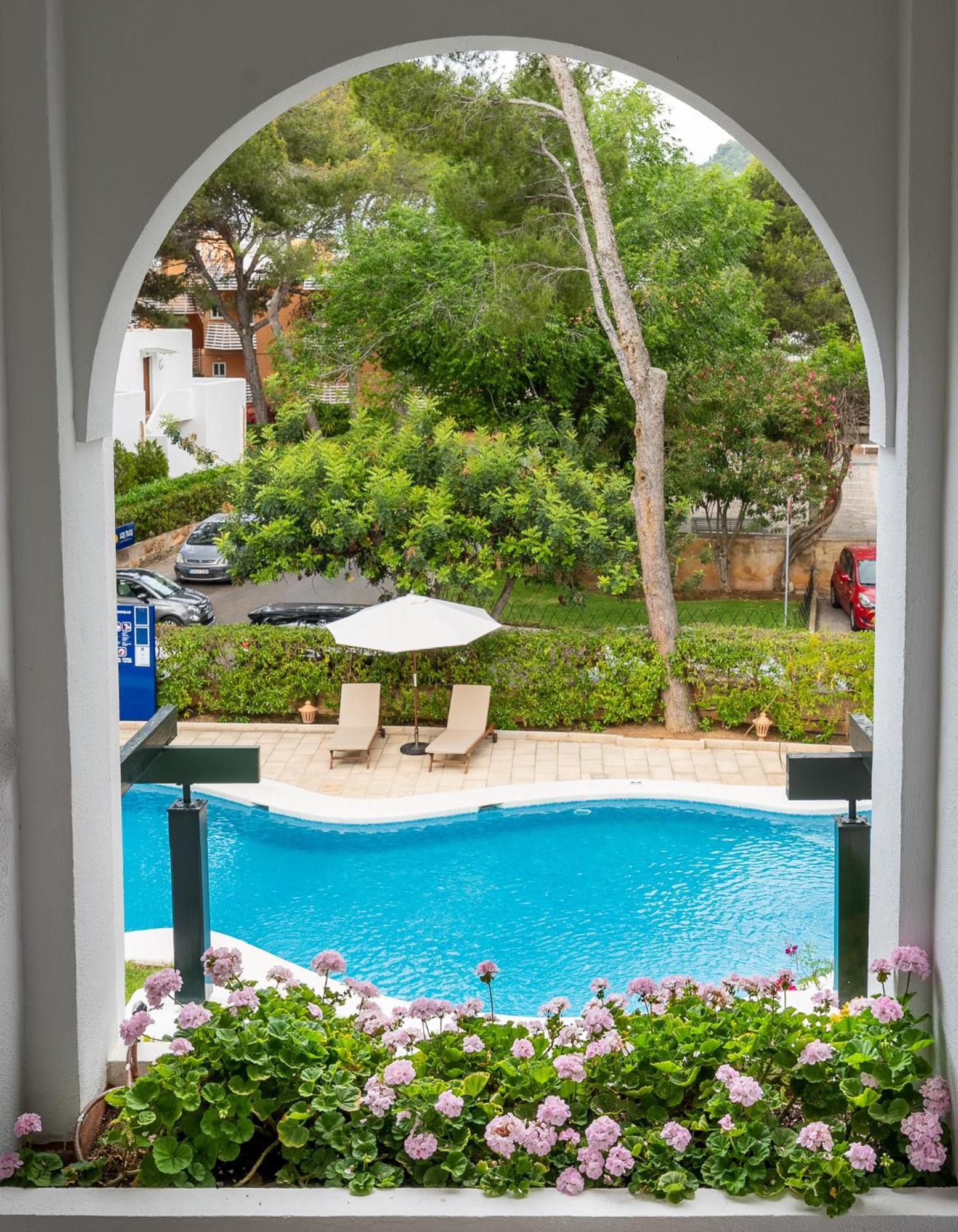 Apartamentos Los Tilos Peguera Buitenkant foto